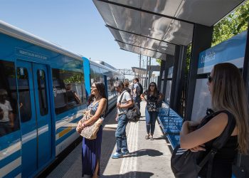 Privatización de los trenes: el Gobierno pide ayuda al BID y admiten que seguirán recibiendo subsidios