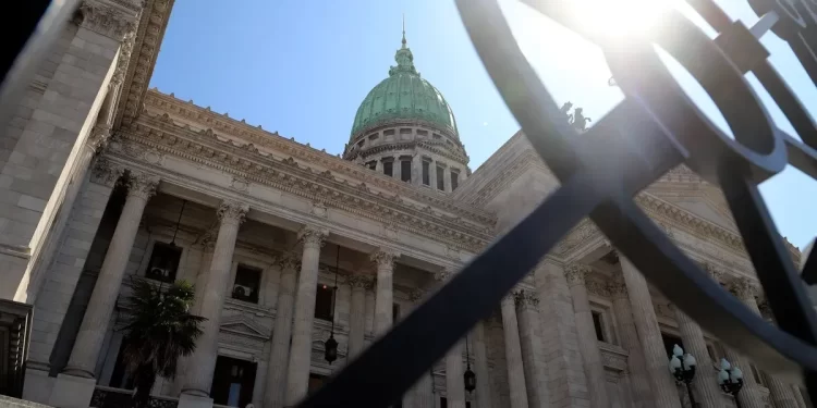 Reforma laboral: cuestionan que la iniciativa fue mal ingresada al Congreso