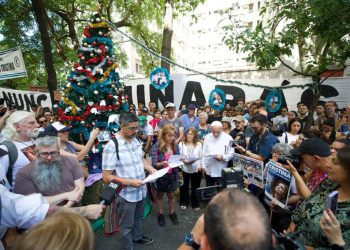 Rezo por vos: oración ecuménica por la salud y la libertad de Cristina en el Otamendi