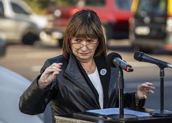 Un juez federal declaró nulo el protocolo antipiquetes de Bullrich