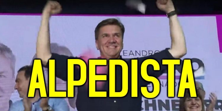 Zdero creía que ser gobernador era sacarse fotos y hacer prensa, tiene los dedos mochos de tanto rascarse el higo