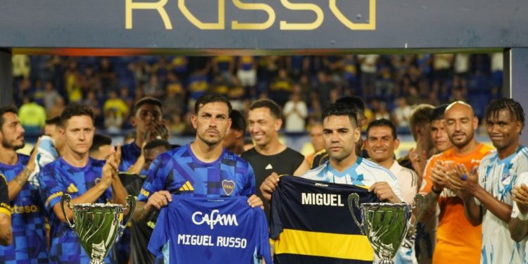 Boca arrancó el año con un empate ante Millonarios y un emotivo homenaje a Miguel Ángel Russo