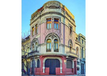 Buenos Aires revelada: homenaje y testamento de las fachadas de la ciudad