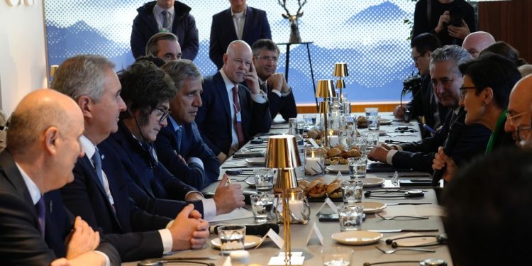 Davos: Javier Milei se reunió con CEOs de las principales firmas financieras globales