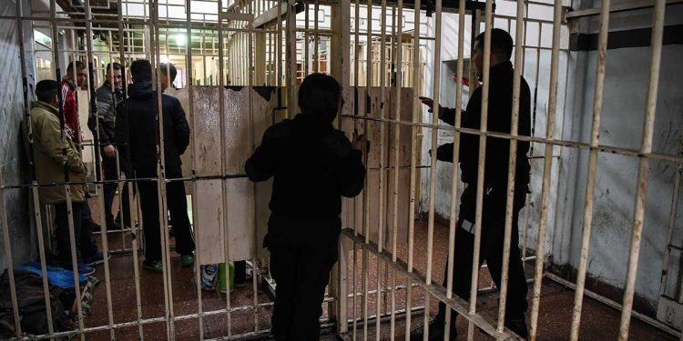 Denuncian al jefe penitenciario bonaerense por abandono de persona e incumplimiento de los deberes de funcionario público