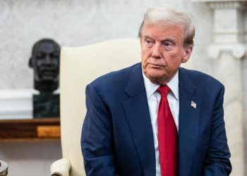 Donald Trump habló de su salud y explicó por qué tiene moretones en las manos