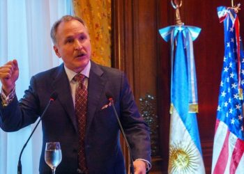 El embajador de EEUU Peter Lamelas se reunió con Santiago Caputo en la Casa Rosada