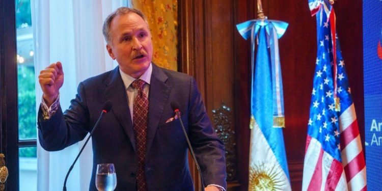 El embajador de EEUU Peter Lamelas se reunió con Santiago Caputo en la Casa Rosada