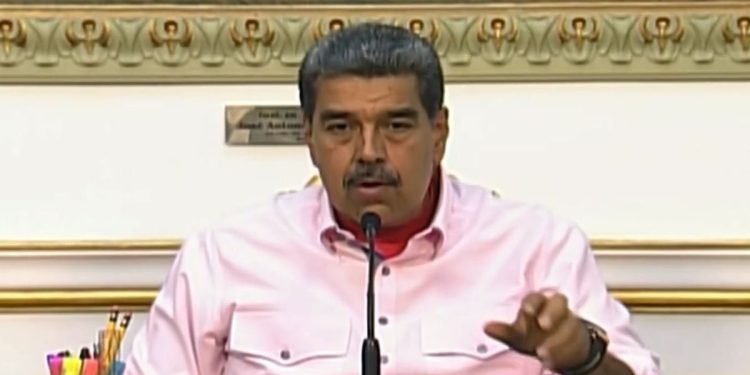 El Gobierno prohibió el ingreso de “cómplices” de Nicolás Maduro a la Argentina