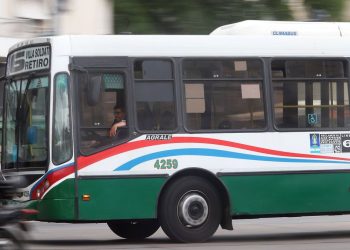 El Gobierno retendrá los subsidios a las empresas de Transporte con irregularidades, mientras avanza en una auditoría general