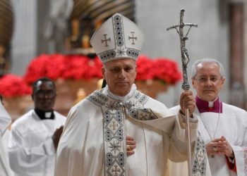 En la misa de fin de año, el papa León XIV recordó a Francisco, se lamentó por las guerras y pidió por la paz
