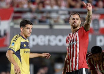 Estudiantes se hizo fuerte en Uno y derrotó por 2-1 a un apático Boca