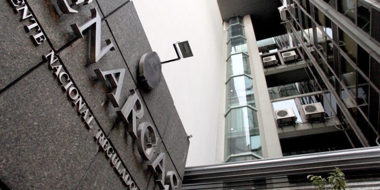 Funcionarios, afuera: renunció el interventor de Enargas y sigue el desfile de salidas