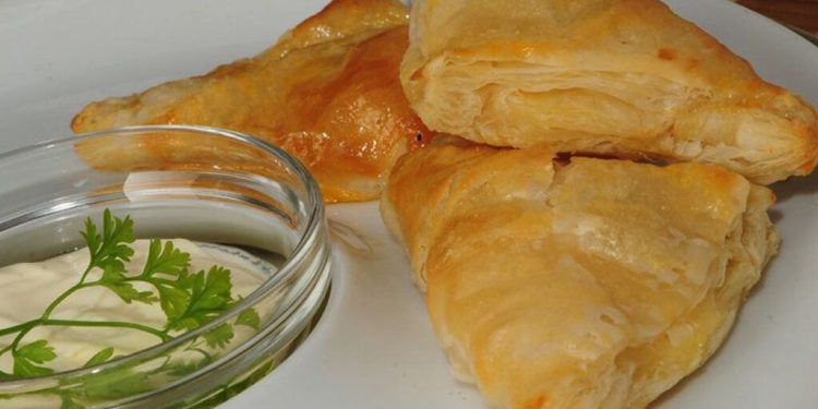 La de las exquisitas burekas: una receta mágica que viaja en las historias familiares