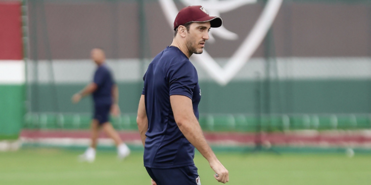 Luis Zubeldía fue operado exitosamente del corazón: el comunicado del Fluminense