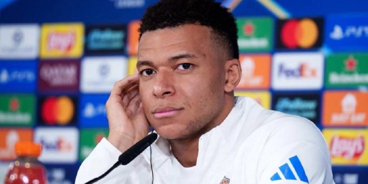 Mbappé rompió el silencio y habló de la crisis del Real Madrid: defendió a Vinicius y opinó sobre Xabi Alonso