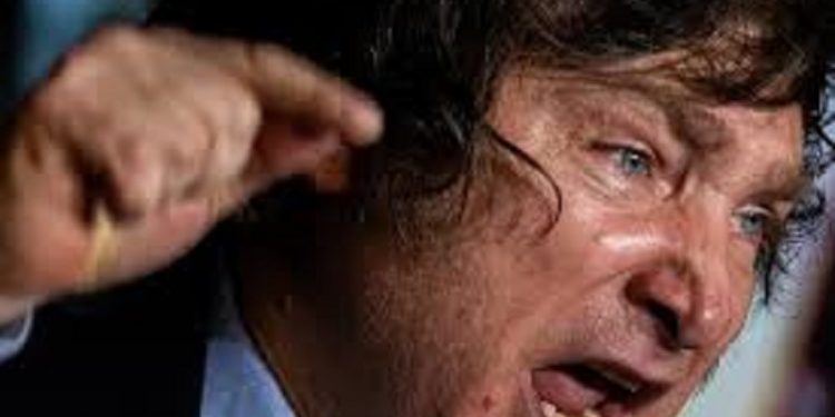 Mili se lanza a la conquista de Latinoamérica pero inicia el 2026 con todos los índices en rojo