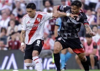 River debuta en el Torneo Apertura visitando a Barracas Central este sábado: hora, TV y formaciones