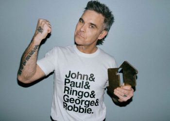 Robbie Williams superó el récord de The Beatles: es el artista con más álbumes número uno en el Reino Unido