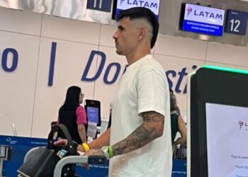 Adam Bareiro ya viaja a la Argentina para firmar con Boca y se convertirá en el tercer refuerzo del club