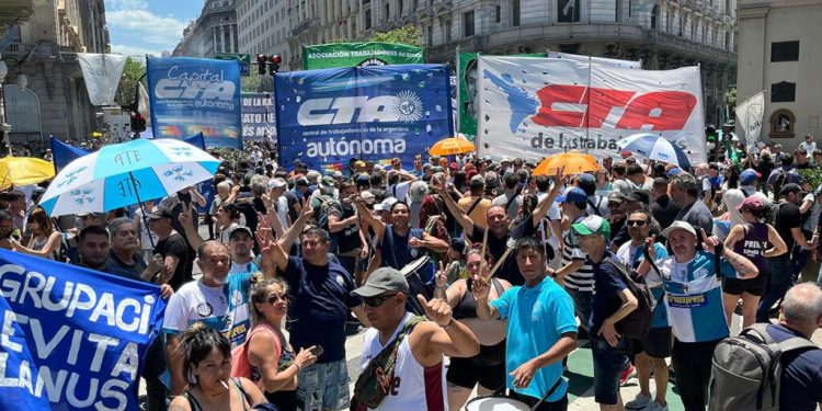 Adaptarse o resistir: la reforma laboral profundiza el debate en el peronismo sobre cómo enfrentar el clima de época