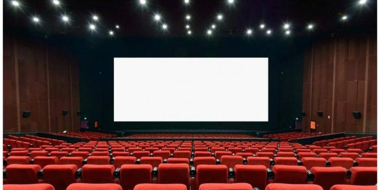 Crisis en el cine: enero de 2026 registró una caída histórica en la venta de entradas