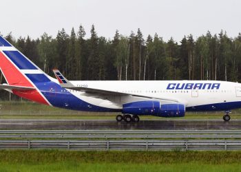 Cuba advirtió que podría quedarse sin combustible para aviones en medio de la crisis energética