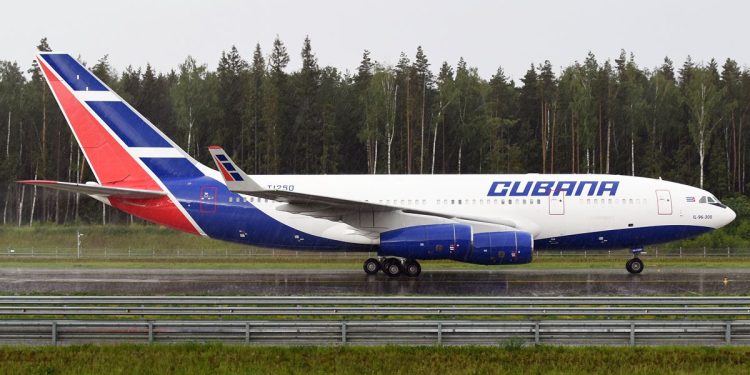 Cuba advirtió que podría quedarse sin combustible para aviones en medio de la crisis energética