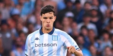 Durísimo golpe para Racing: Valentín Carboni se rompió los ligamentos cruzados
