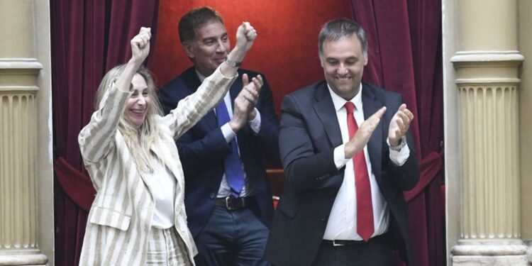 El Gobierno celebró el avance en Diputados de la reforma laboral