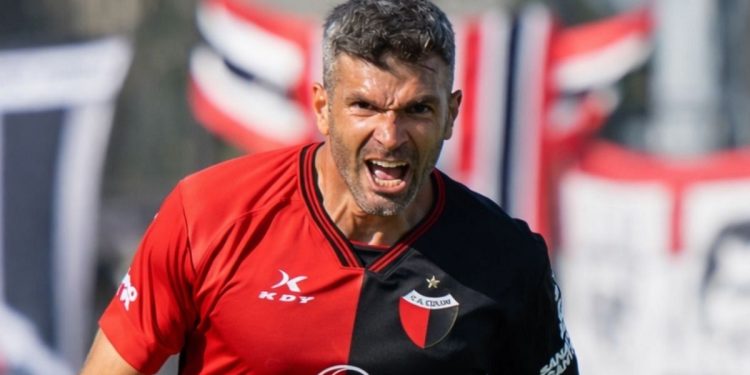 Emmanuel “Puma” Gigliotti anunció su retiro del fútbol a los 38 años