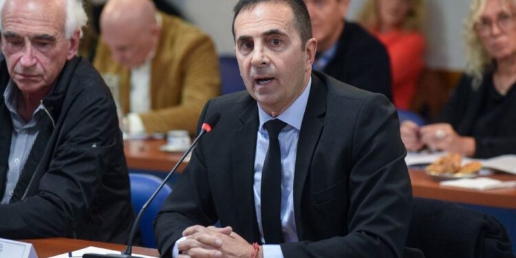 Fate: el Gobierno dictó conciliación obligatoria y acusa de golpista a Madanes Quintanilla