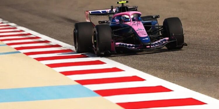 Franco Colapinto terminó entre los 10 primeros en las prácticas de Bahrein, tras despistarse