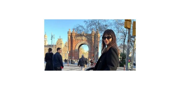 “Hola, soy Mami”: Úrsula Corberó presentó a Dante, hijo del Chino Darín