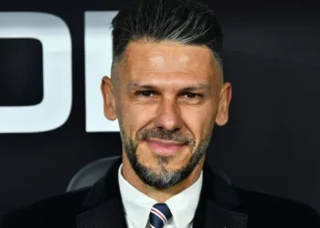 Martín Demichelis está en negociaciones para convertirse en el nuevo técnico de Estudiantes