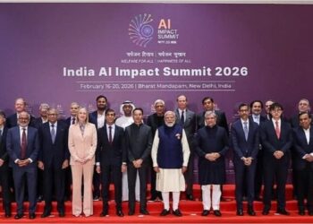 Más de 80 países abogaron por una inteligencia artificial segura, fiable y sólida durante la cumbre en la India