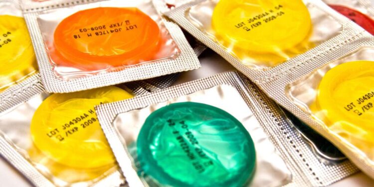 Más sífilis, menos forros: la emergencia en salud sexual