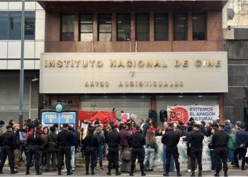 Pedro Almodóvar, Adrián Suar y más de 800 referentes del cine firmaron una carta en apoyo del INCAA