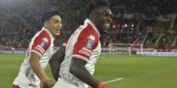 Prohíben el ingreso a las canchas por cuatro años a tres hinchas de Huracán tras las agresiones a jugadores de San Lorenzo