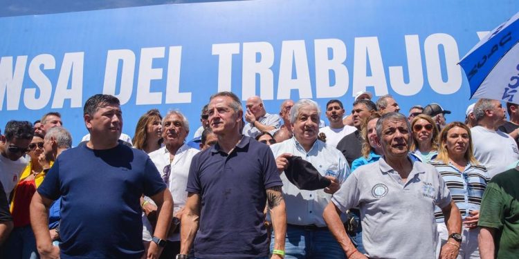 Reforma laboral: la CGT se reúne este viernes y no descarta medidas de fuerza