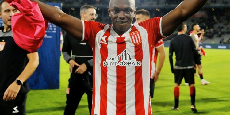 Se cayó el pase de Edwuin Cetré a Athletico Paranaense y vuelve a Estudiantes