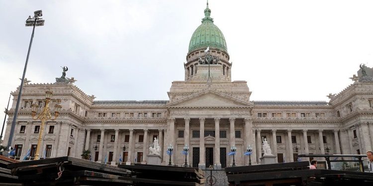 Semana clave en el Congreso: reforma laboral y Régimen Penal Juvenil, las dos apuestas del Gobierno