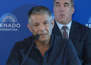 Un triunviro de la CGT acusó de fraude a gobernadores peronistas que facilitaron la reforma laboral de Milei