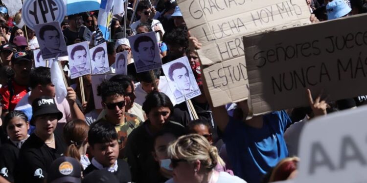 50 años del golpe de Estado en vivo: con epicentro en Plaza de Mayo, habrá marchas en todo el país