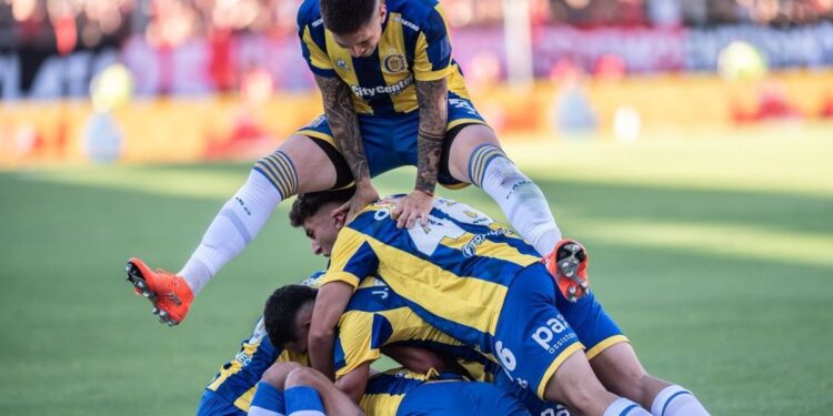 Angelados: Rosario Central venció por sexta vez consecutiva a Newells y lo dejó en el fondo de la tabla