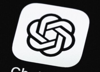 Cómo proteger tus datos al usar ChatGPT, según expertos en ciberseguridad