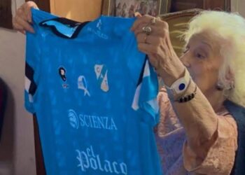 El Club Temperley pone en marcha un contador de nietos y nietas restituidos junto a las Abuelas de Plaza de Mayo