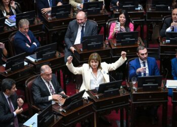 El Gobierno promulgó la reforma laboral: indemnizaciones, vacaciones y límites a la actividad sindical