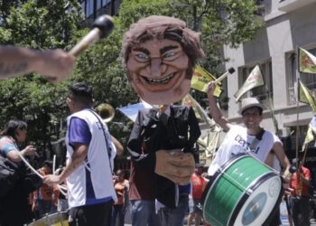 En el Conurbano crece el rechazo a Milei impulsado por la crisis