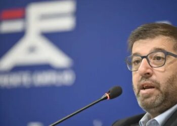 En Uruguay avalan la inversión en empresas públicas y marcan “diferencias brutales” con las privatizadas de Argentina